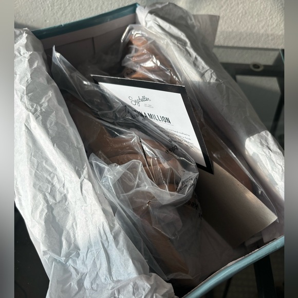 Seychelles NEW Low Key Glow Up Sandal Tan Leather Size 6 - Picture 13 of 13